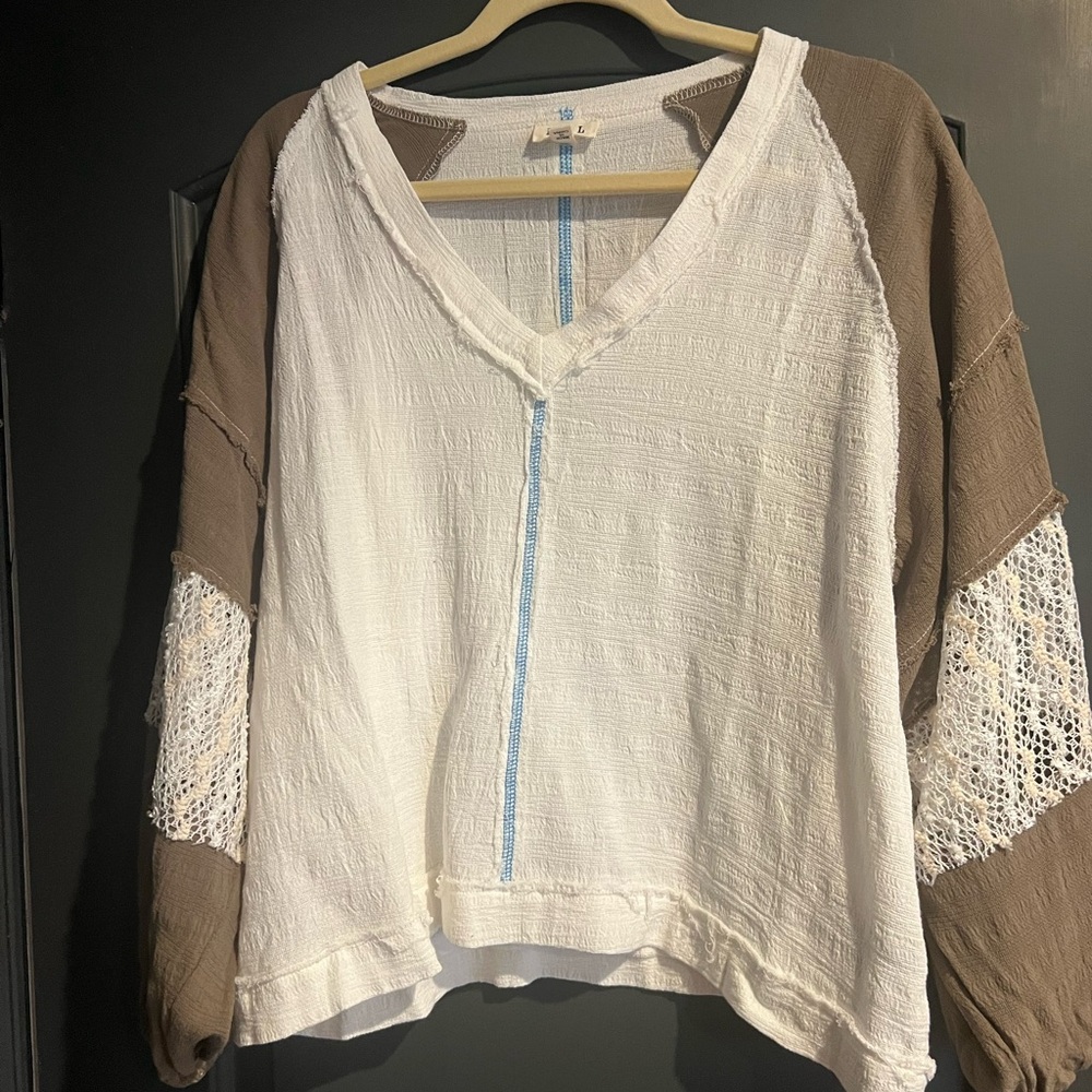 POL White and Brown Blouse